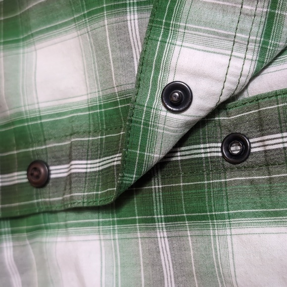5.11 Tactical Short Sleeve Snap Up Green Plaid Camp Shirt Size Large - Picture 8 of 8